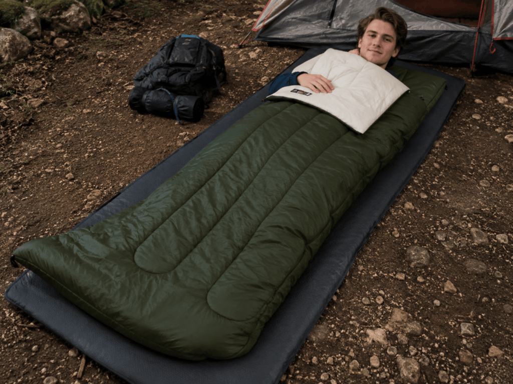 Hiking Camping breathable quilt sleeping bag 3 season camping travel